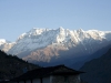 Les montagnes vu de Dharapani au levé du soleil